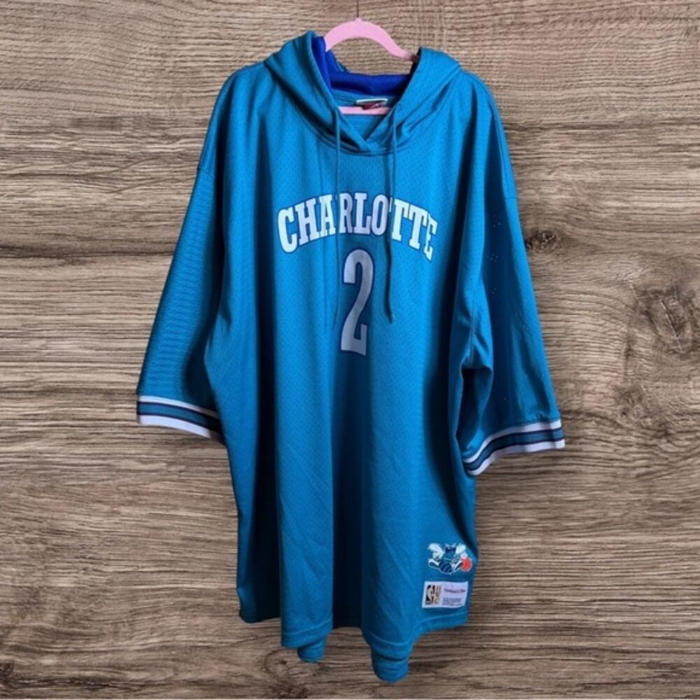 Charlotte Hornets Larry Johnson Mitchell & Ness Teal #2. 4XLT mesh jersey hoodie